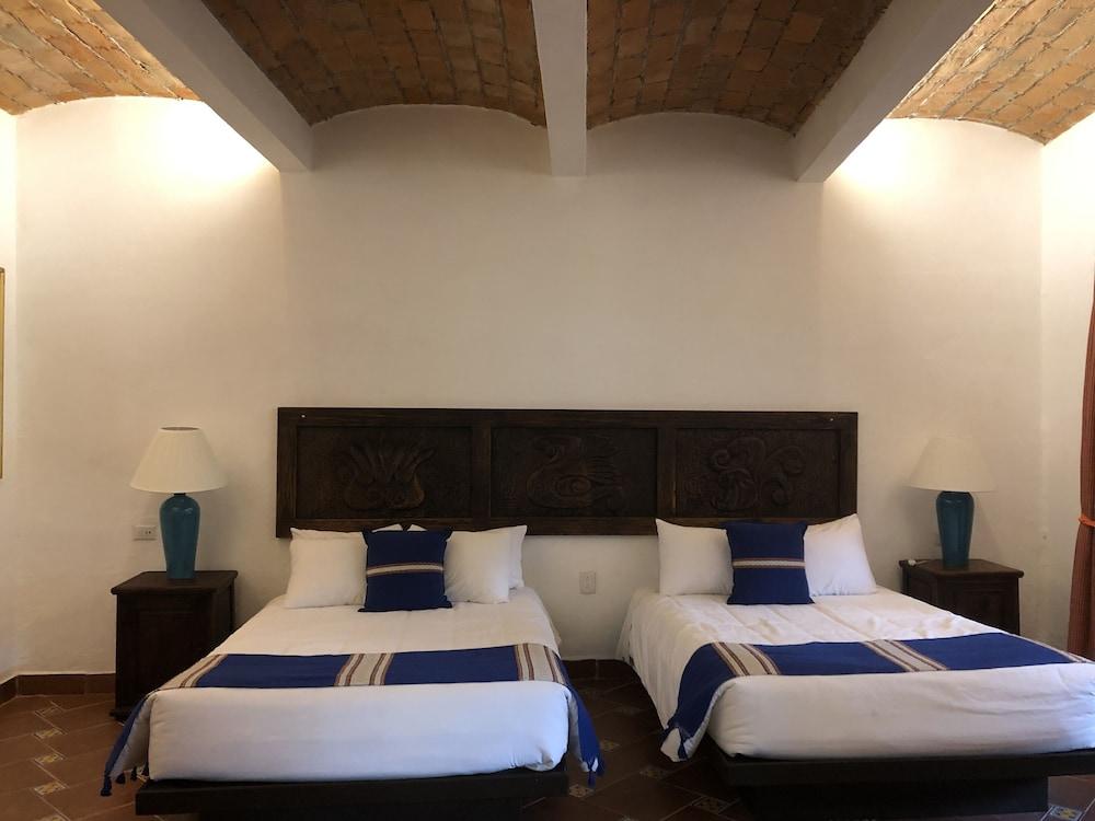 Hacienda Monteverde 3*