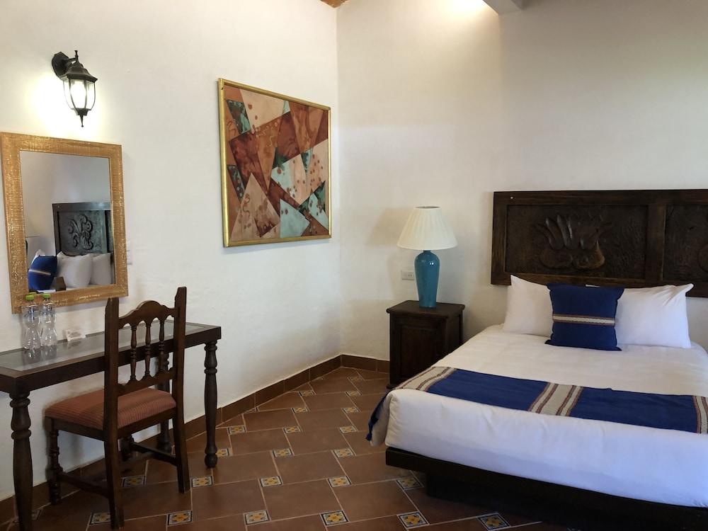 Hacienda Monteverde Hotel